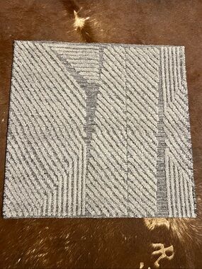 Knot & Co small entry rug in the Platinum/Grey color